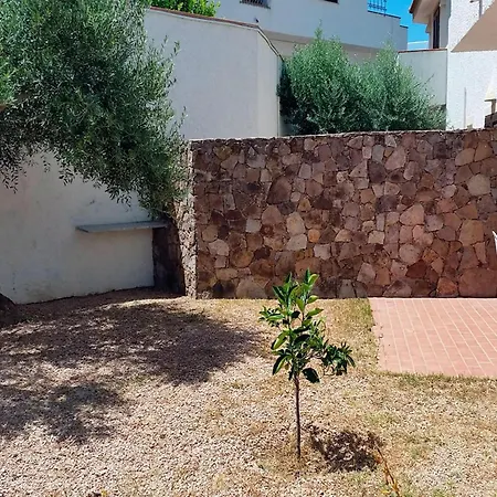Holiday home Spacious In With Shared Pool