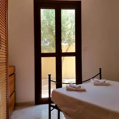 Spacious In With Shared Pool Vakantiehuis